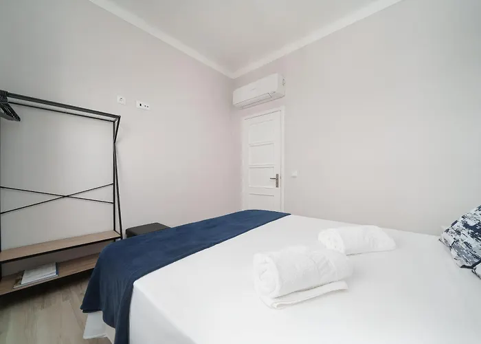 Spacious Stylish 波尔蒂芒